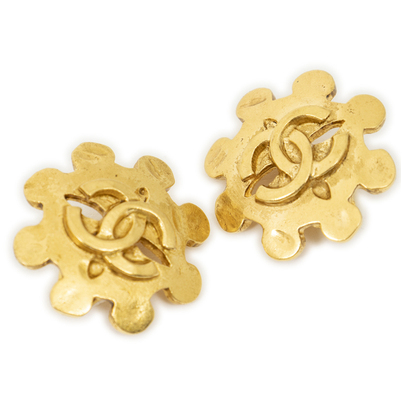 Chanel CC Flower Clip On Earrings - Picture 1 of 3
